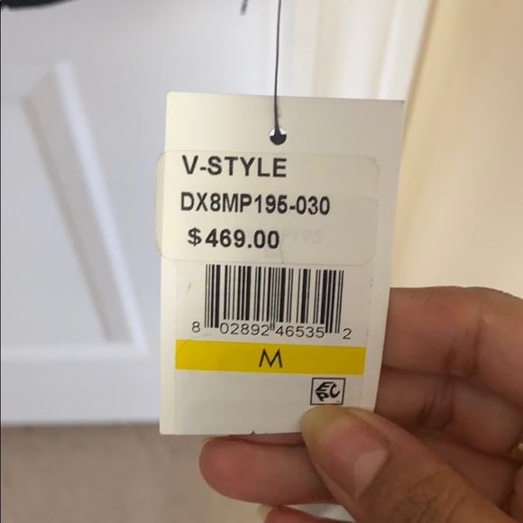 Brand new DKNY mens jacket - Picture 3 of 4